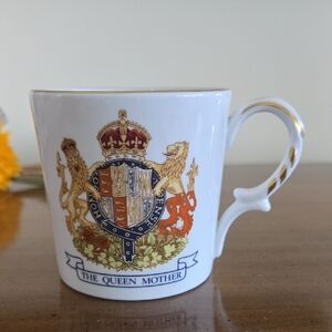 Aynsley Bone China Mug Queen Mother's 80th Birthday 1980